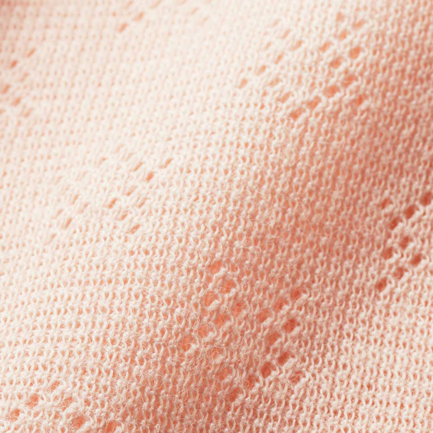 flufeel|乙女の汗・透け対策 透かし模様の綿混ぺチパンツ〈五分丈〉の会|針抜きの透かし模様がある綿混素材。淡くて甘めのやさしいカラー展開。