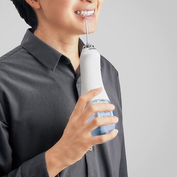 flufeel | 歯間も舌も洗えるハイパーナノバブル口腔洗浄器