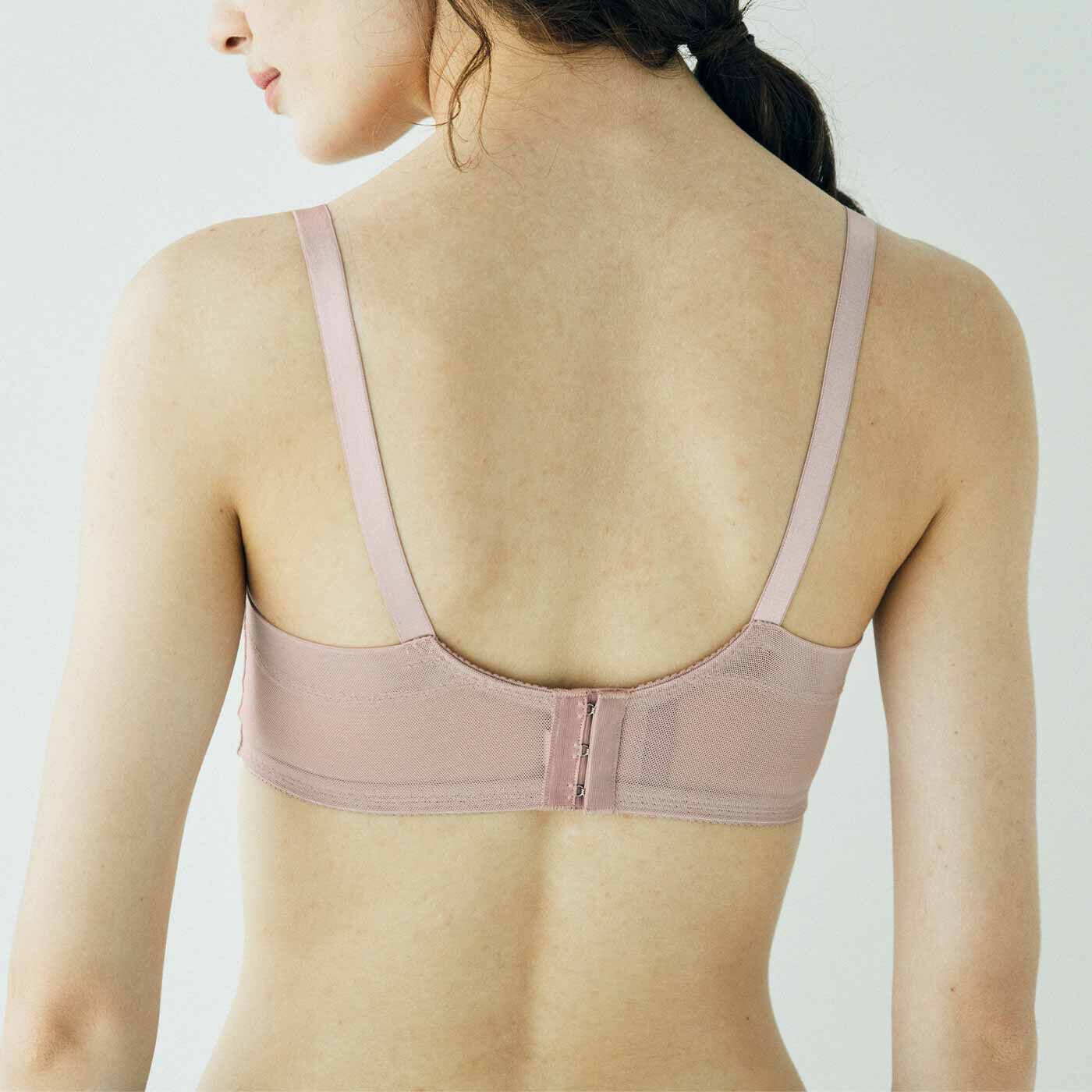 flufeel|大きい胸さんのバストラインを美しくキープ！ 小さく見せるブラ
