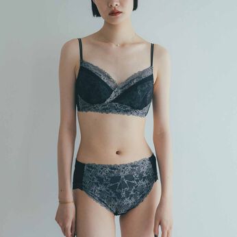 flufeel［フラフィール］ | 迷える大人に黒の魔法ノンワイヤーブラ＆ショーツ