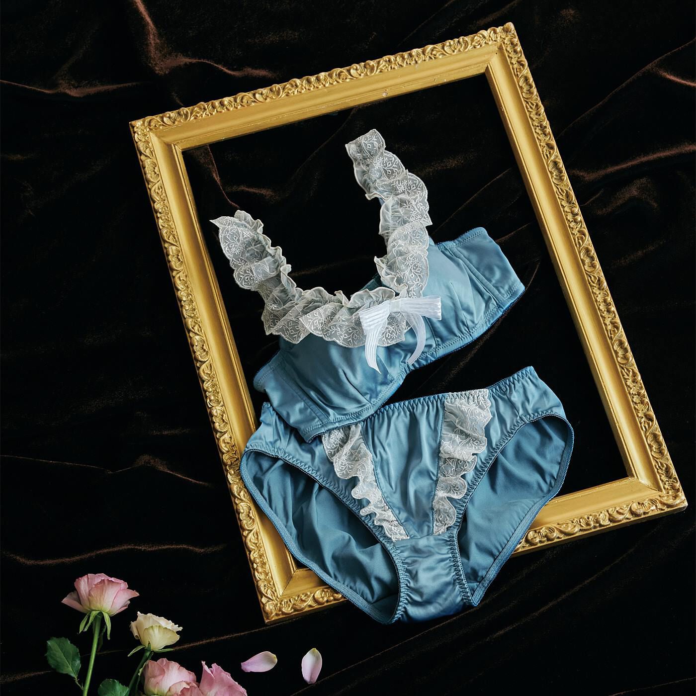 flufeel|flufeel×ミュージアム部　ロココ時代の名画を体験　マリー・アントワネットのドレスをイメージしたブラ＆ショーツ