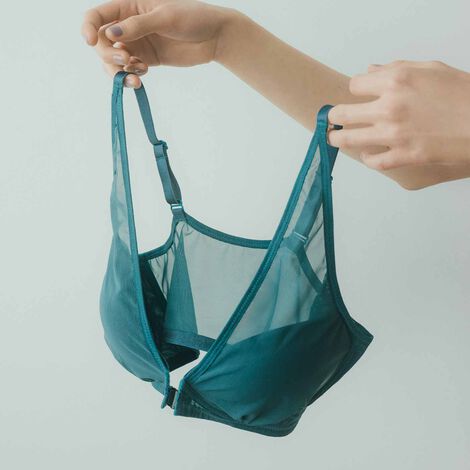 flufeel | 凛と軽やかにスタイリッシュ　フロントオープンブラ