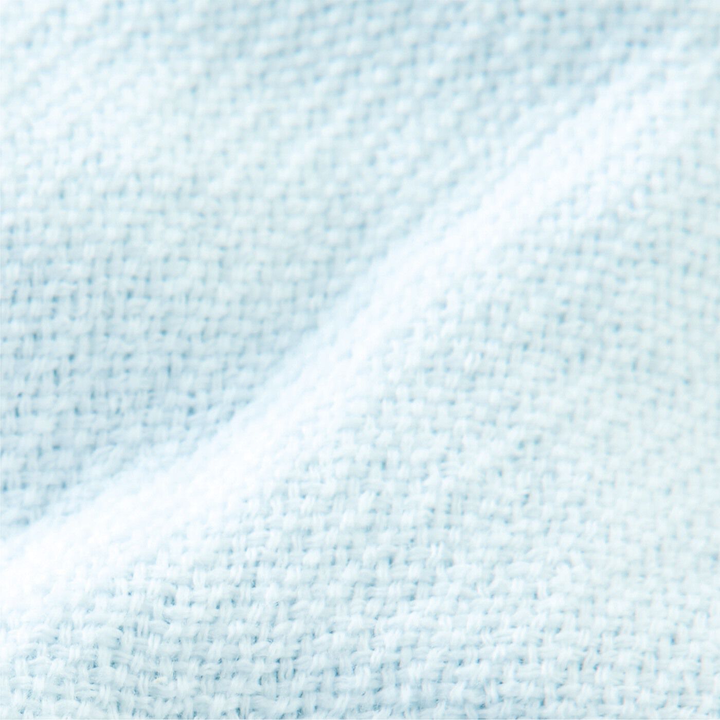 フェリシモの雑貨 クラソ|サンクチュアリ　綿１００％無撚糸ガーゼに包まれる　ロングブランケットタオルの会|裏側は無撚糸の織り地でよりふんわりやわらか。
