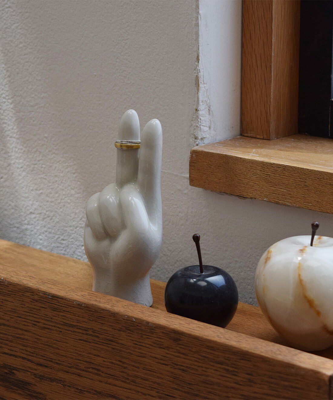 フェリシモの雑貨Kraso［クラソ］|ポーセリン　ハンドオブジェ〈ピース〉