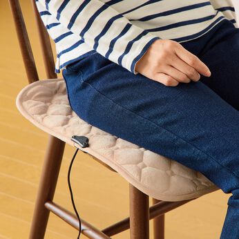 フェリシモの雑貨 Kraso | 座ってほっこりUSB電熱ウォームクッション