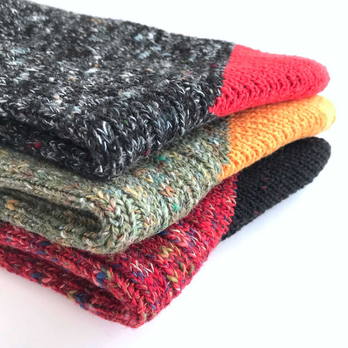 フェリシモの雑貨Kraso|ミックス糸をふっくら編み上げたウール混ソックス〈暖色系〉
