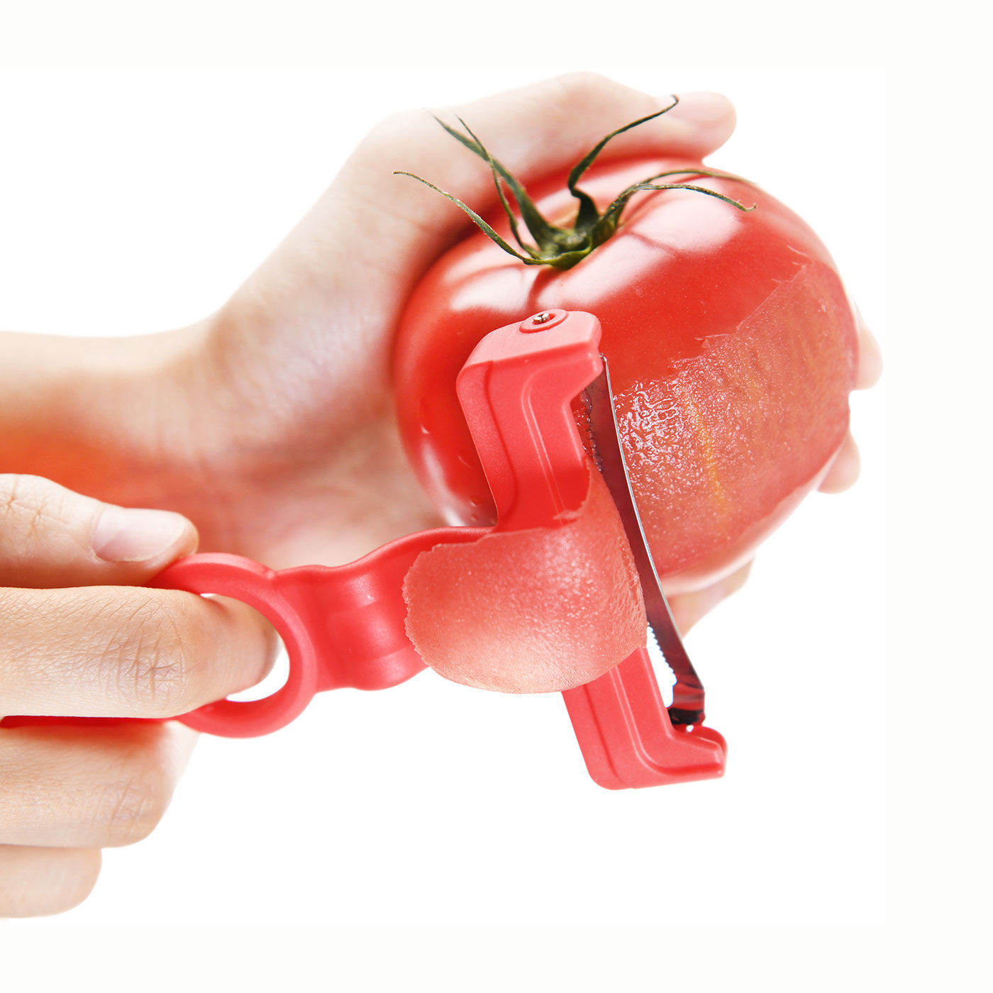 フェリシモの雑貨Kraso|湾曲ギザ刃がトマトにフィット！ ののじ トマトピーラー|ギザ刃がトマトに食い込んで皮が薄く簡単にむけます