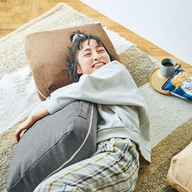 フェリシモの雑貨 Kraso | クッションみたいに使える 布団収納カバースリム