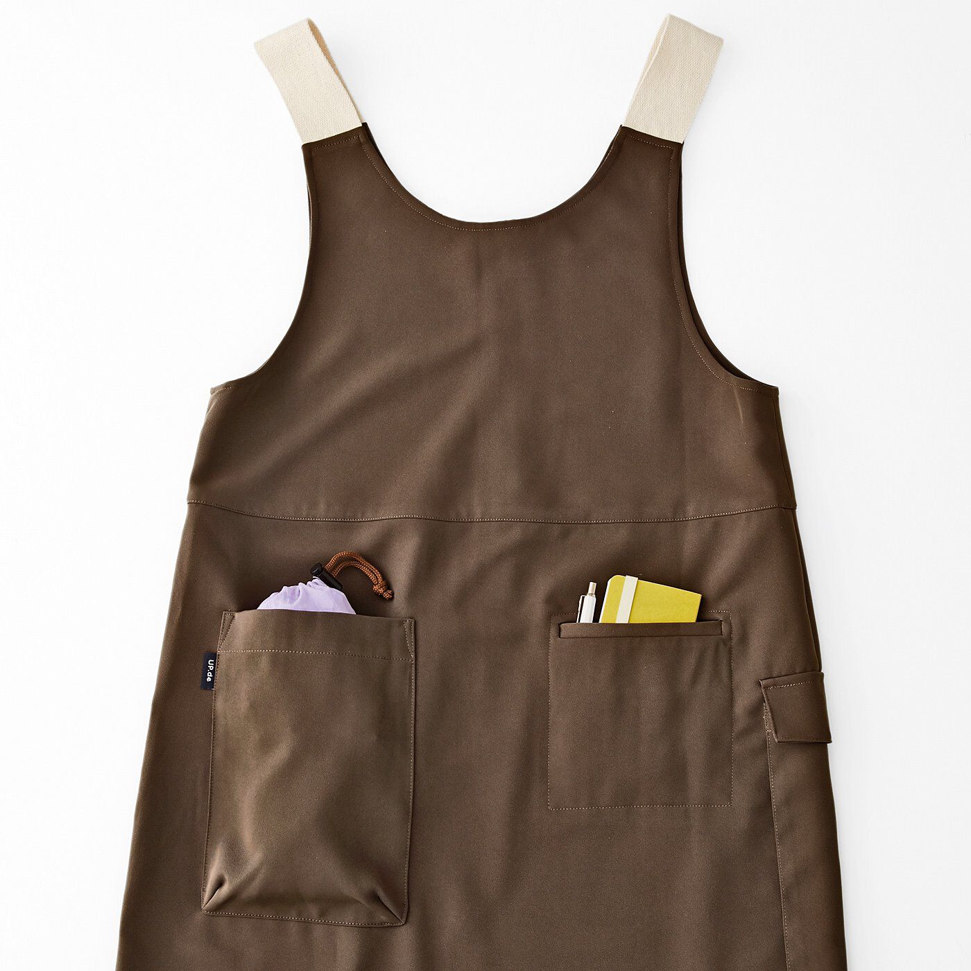 フェリシモの雑貨 Kraso|UP.de　着られるバッグで身軽にお出かけ　手ぶらがうれしいポケットいっぱい　サロペットスカートの会|Back