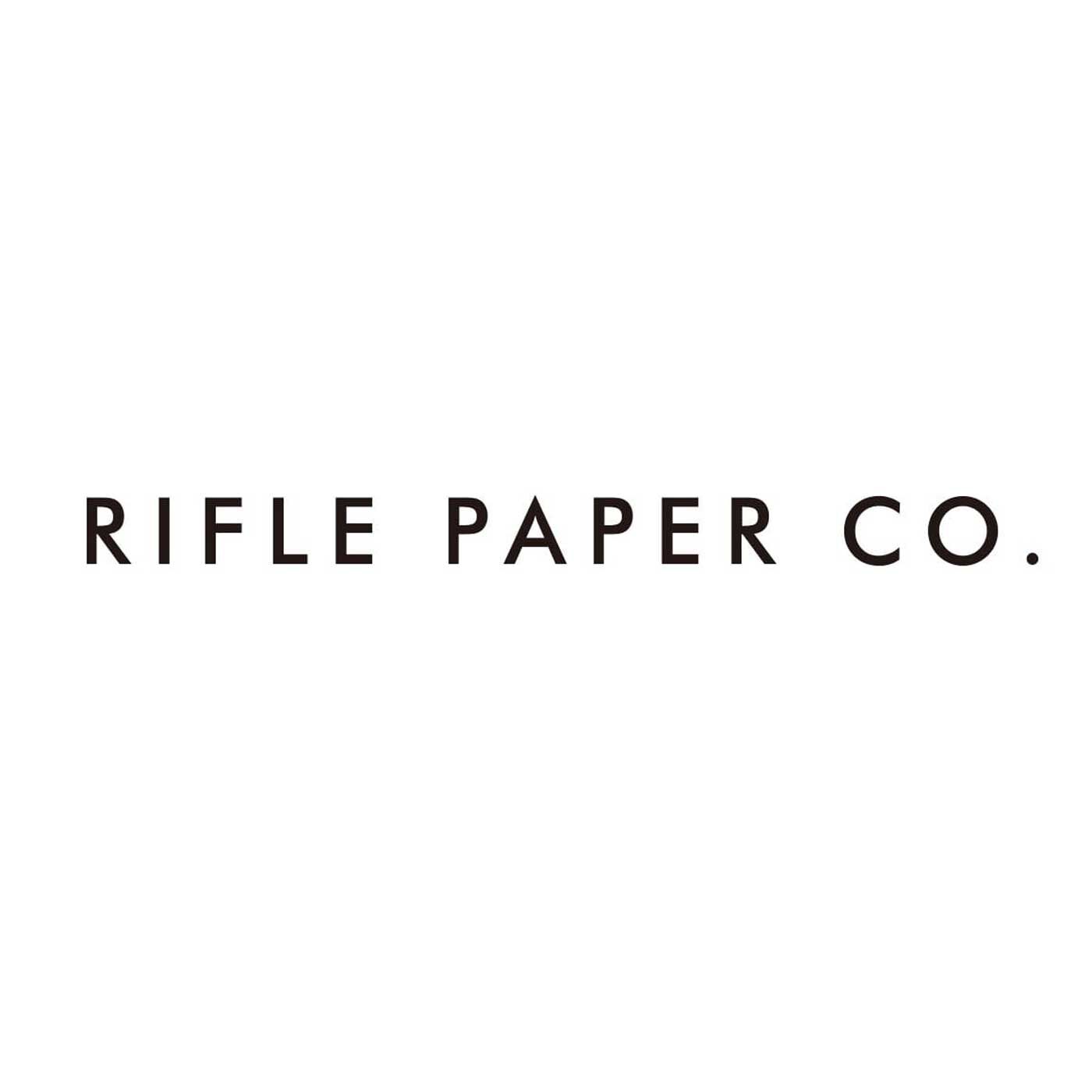 フェリシモの雑貨 Kraso|ライフルペーパー　ランドスケープカード〈封筒付き〉|「RIFLE PAPER CO.（ライフルペーパー）」は、フロリダのガーデンアートから生まれた、アメリカのブランドです。すべてのパターン柄は、ディレクター兼デザイナーとして活躍するAnna Bond（アンナ・ボンド）の手描きアートワークからデザインされています。大人になった今だからこそ、クリスマスをゆっくり楽しみたい。華やかかつレトロに描かれたクリスマスシリーズを、ぜひお楽しみください。