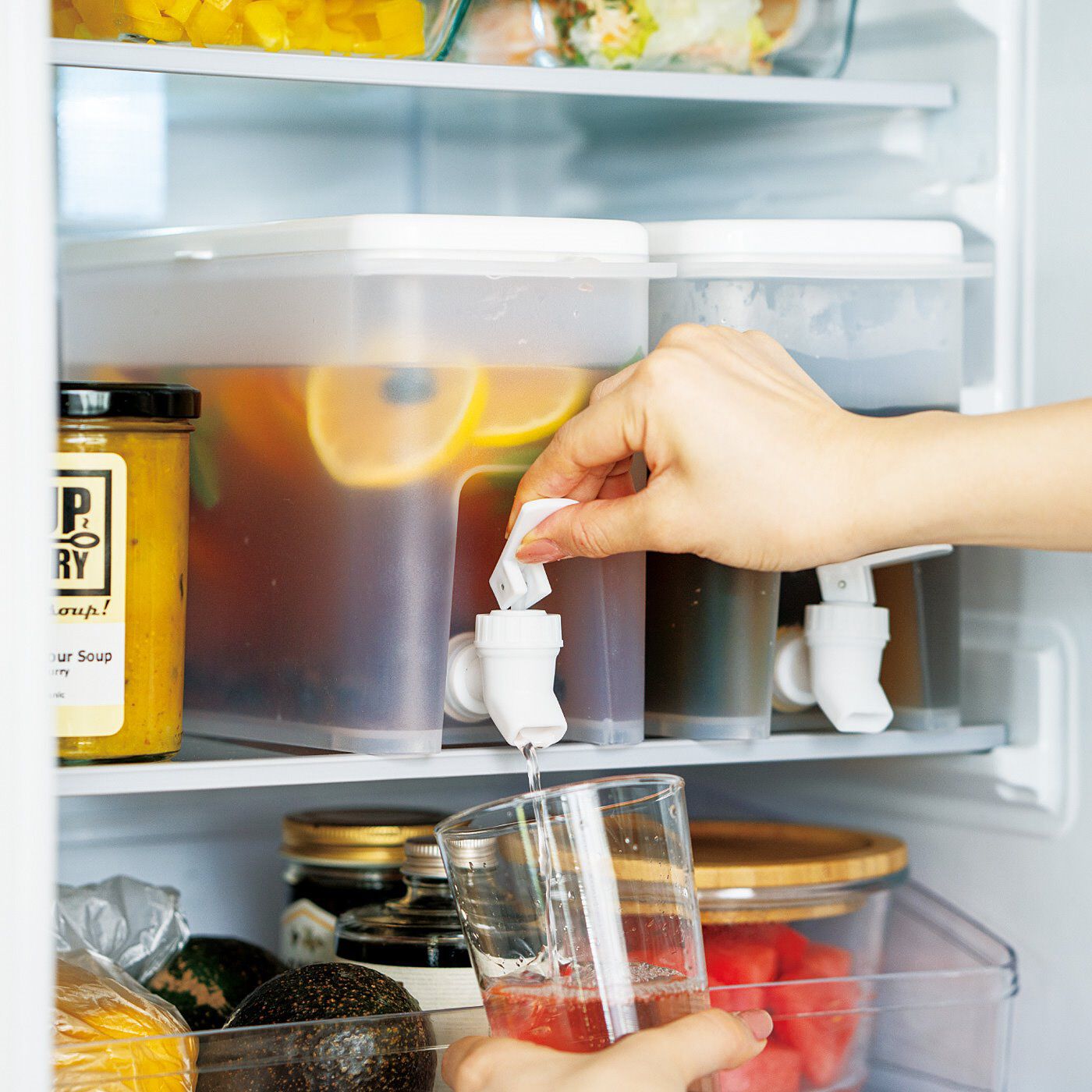 フェリシモの雑貨 Kraso|麦茶もお水もすぐに注げて便利！　冷蔵庫ドリンクサーバー〈3L〉