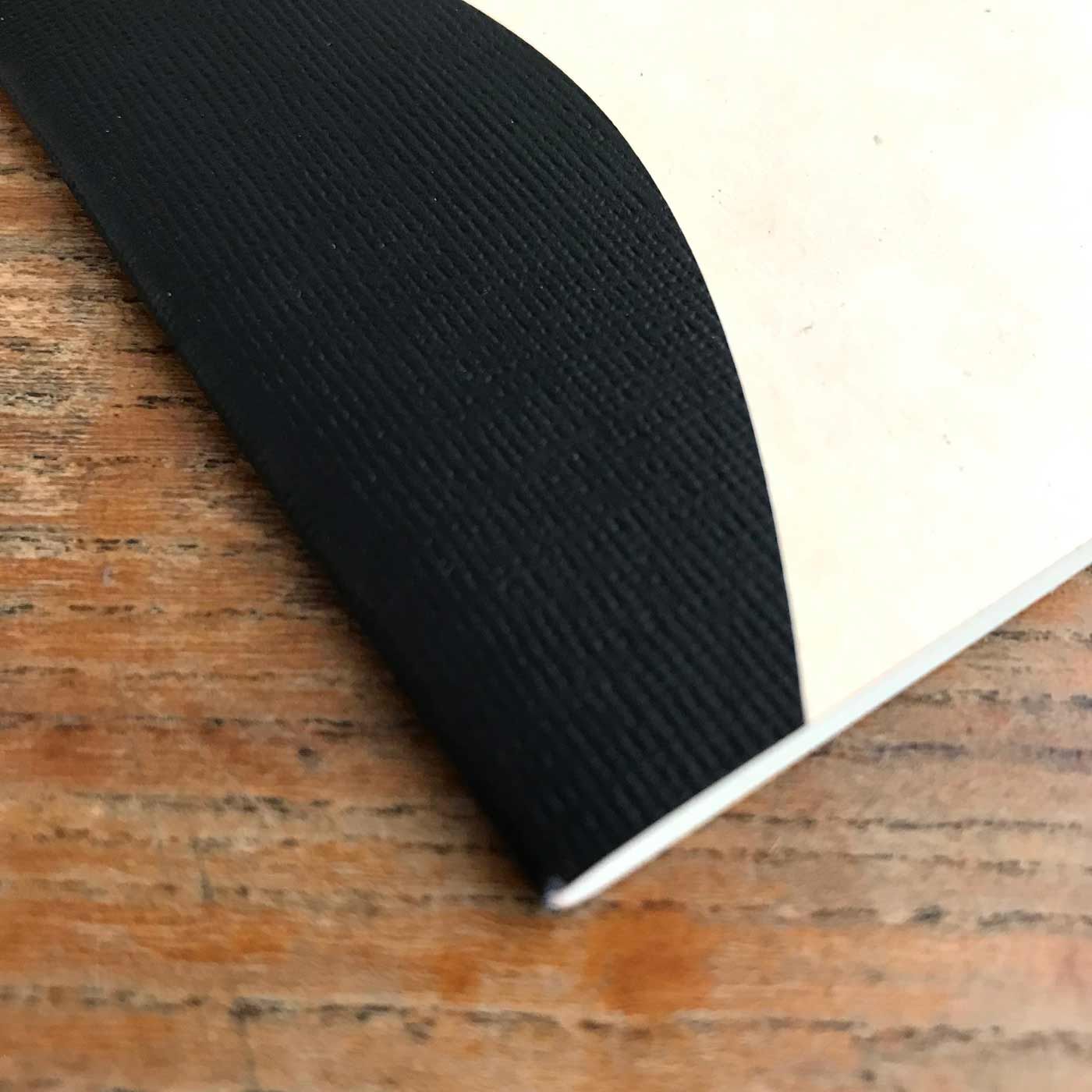 フェリシモの雑貨 Kraso|カミプレ　製本テープを髪型にしたＡ5サイズの「かみノート」2種セット