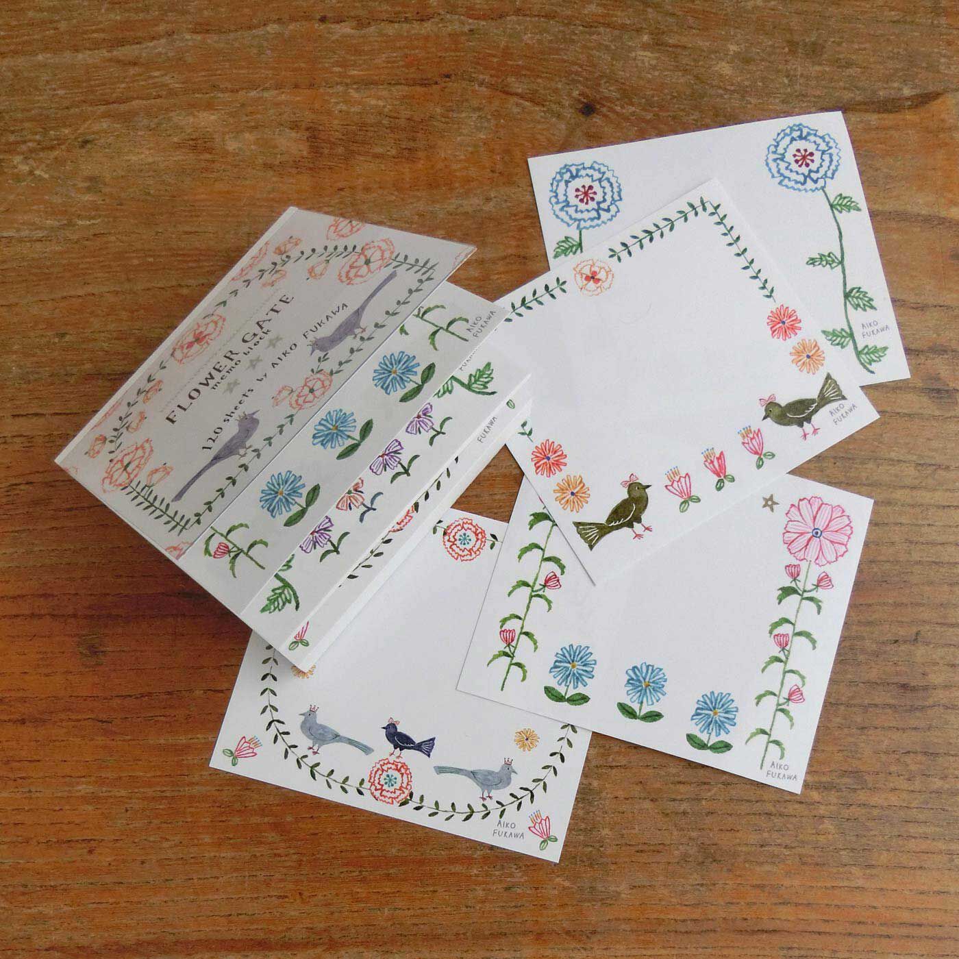 フェリシモの雑貨 Kraso|すみずみまで＆どこまでもかわいい　紙もの文具セットの会|布川愛子さんのブロックメモ。しっかりとした厚みがあるので裏写りしにくい！ お礼や贈りものにそえるメッセージカードにもどうぞ。