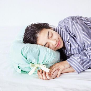 フェリシモの雑貨 クラソ | 寝姿勢合わせて変わるお好み寝心地調整できる枕