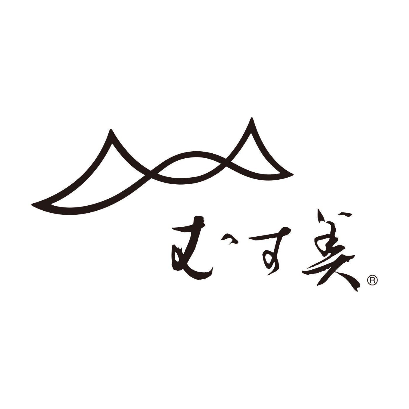 フェリシモの雑貨Kraso［クラソ］|【むす美】撥水加工で使い方が広がる風呂敷〈アクアドロップ７０〉の会|【むす美】日本の「風呂敷文化」を進化し続ける生きた文化として伝え続けることを使命に、風呂敷作りに情熱を注ぐ京都の風呂敷専門店のブランド。伝統をリスペクトしながらも現代の暮らしに合う風呂敷を、と伝統柄以外にも独創的、ユーモアあふれるデザインなどなど、新しい感性を持つ風呂敷の開発や風呂敷の普及活動に取り組んでいる。１枚の布に込める「新たな挑戦」を見続けたい。