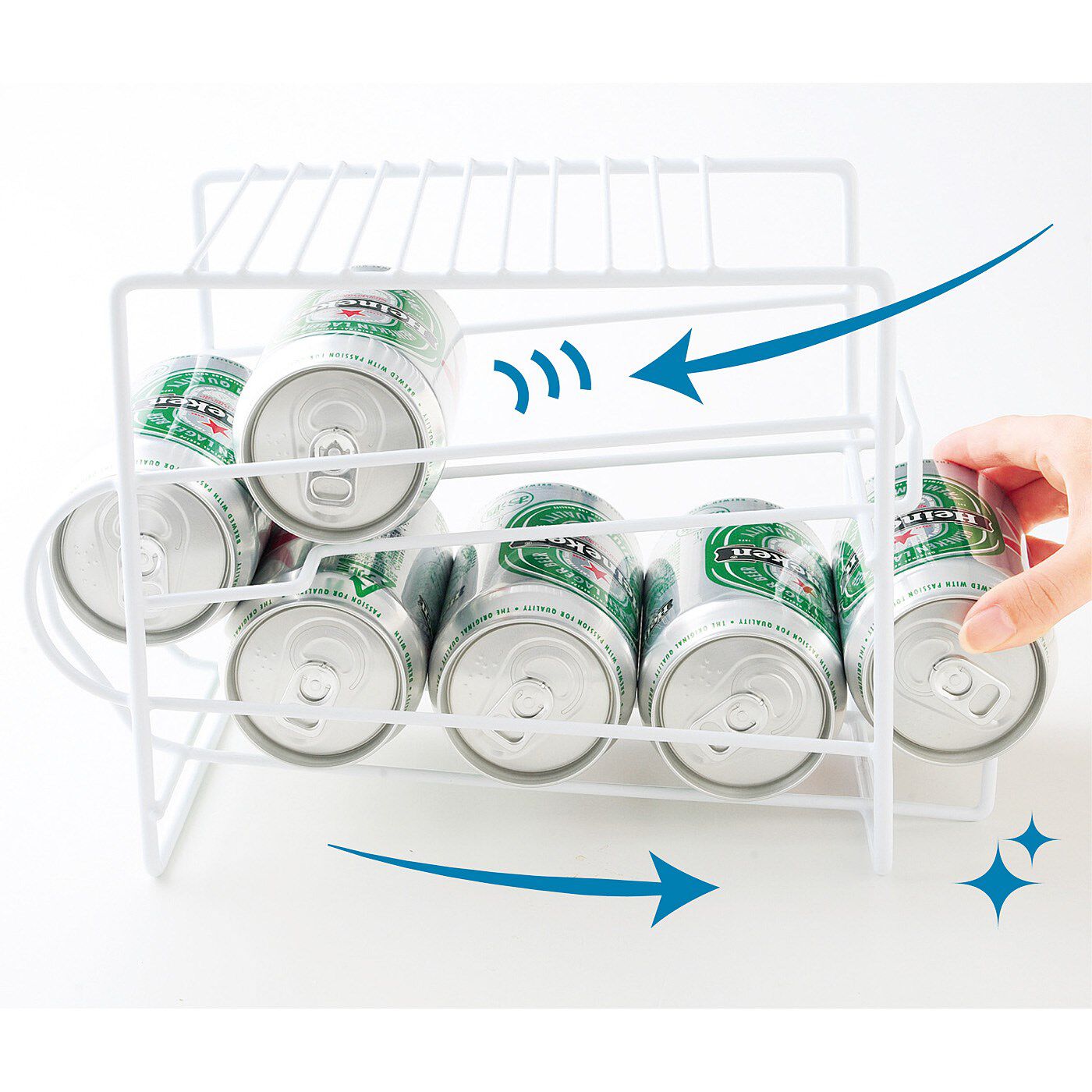 フェリシモの雑貨Kraso|冷蔵ストックをスマート化！ 上にも置ける缶ストッカー|なだらかな傾斜を缶が静かに転がり、常にいちばん手前に先入れした缶がストックされる仕組みです。