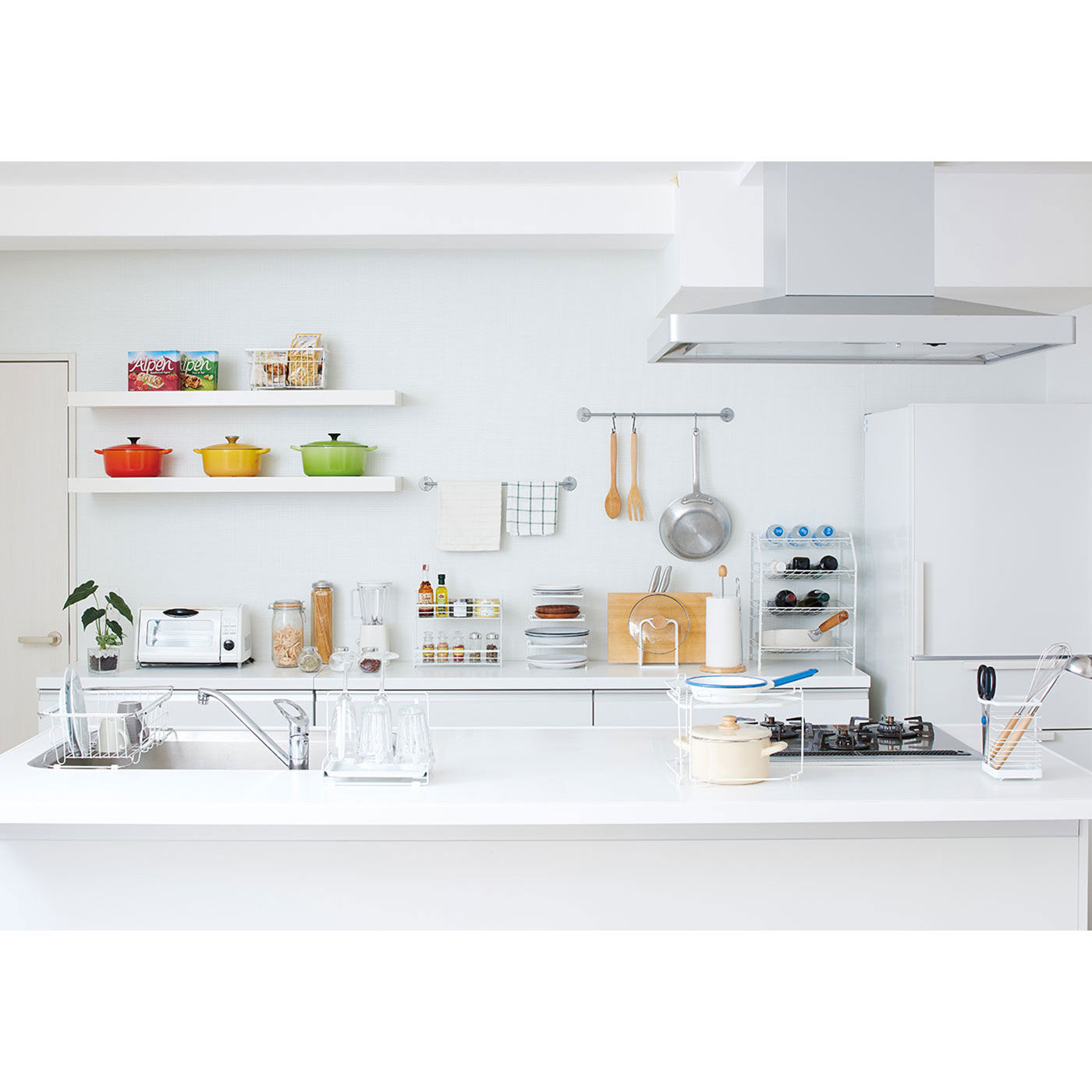 フェリシモの雑貨 Kraso|スペース有効活用！ キッチンを使い勝手よく整とん　コーナーラック