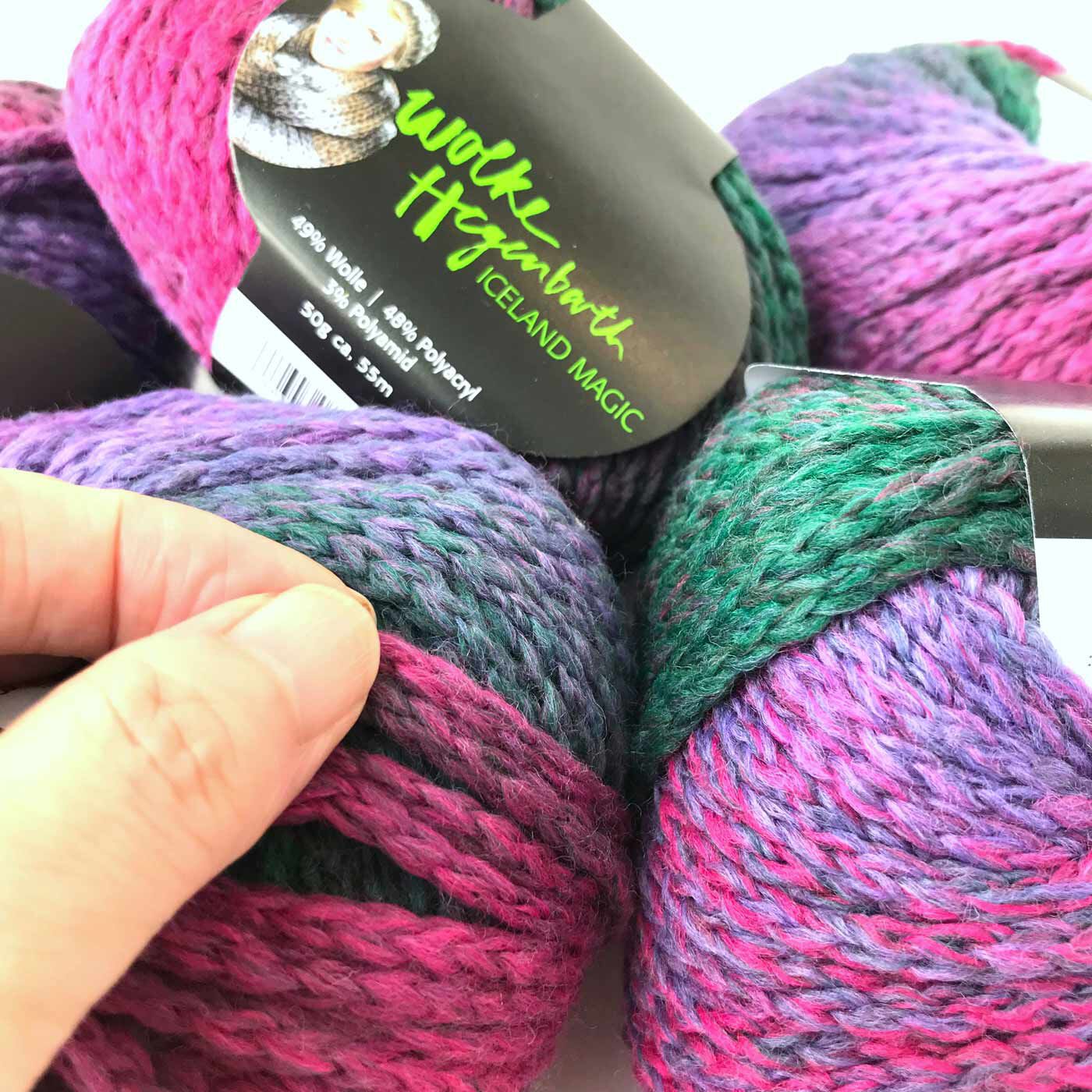 フェリシモの雑貨 クラソ|Iceland Magic　毛糸50g×5玉セット|8〜10mmのジャンボ針がおすすめの太い毛糸です。「i-cord（アイコード）」と呼ばれる、リリアンみたいな糸なので毛糸が割れないし、編み物が得意じゃないFuも、楽しくスイスイ編めました。初心者さんにもおすすめ。