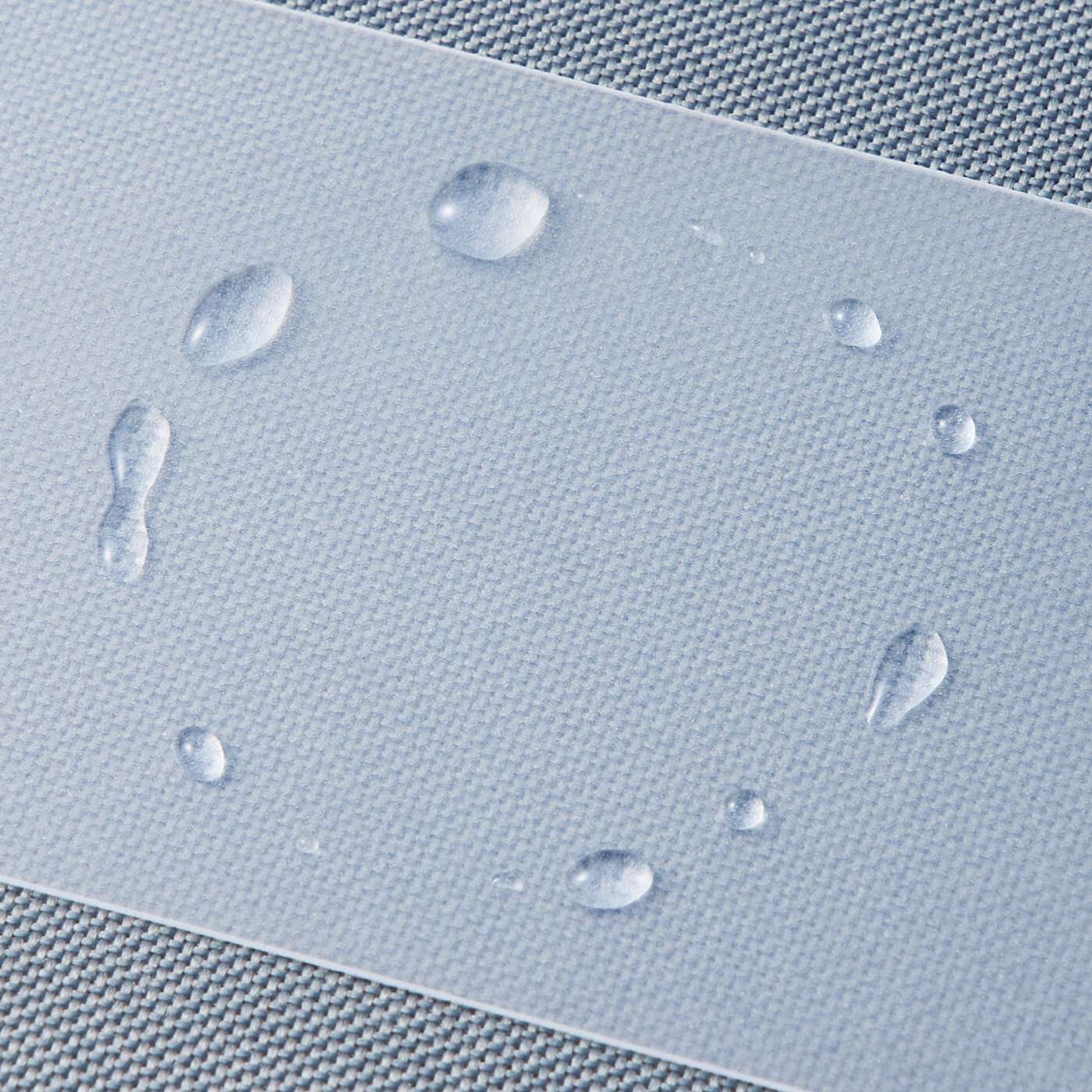 フェリシモの雑貨Kraso［クラソ］|すき間の困ったにアプローチ　差し込むだけのシートサイドボックスの会|底板はポリプロピレンで、汚れや飲み物のしずくがついても水ぶきできます。