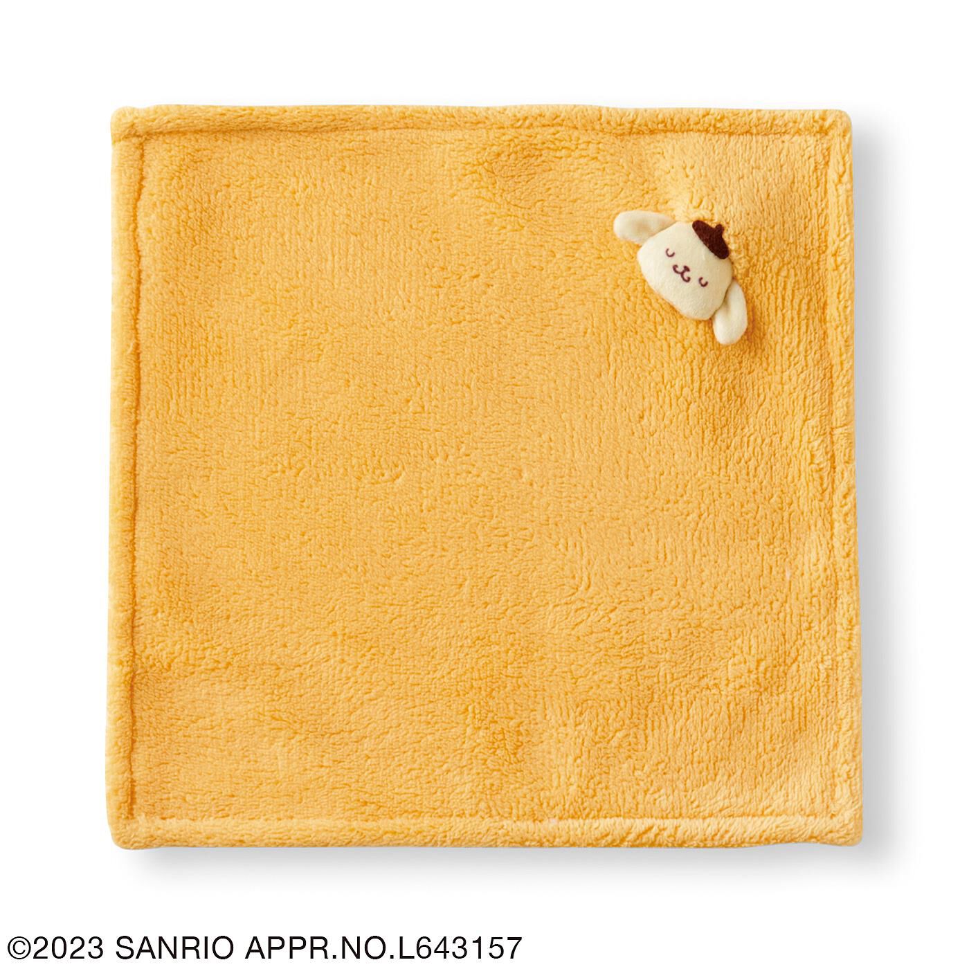 フェリシモの雑貨Kraso|おしりまでかわいい　毛布にくるまって眠るサンリオキャラクターのハンカチの会