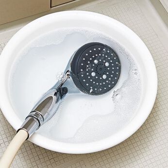 フェリシモの雑貨 クラソ | 水あか汚れ　洗浄除菌シャワーヘッドクリーナー