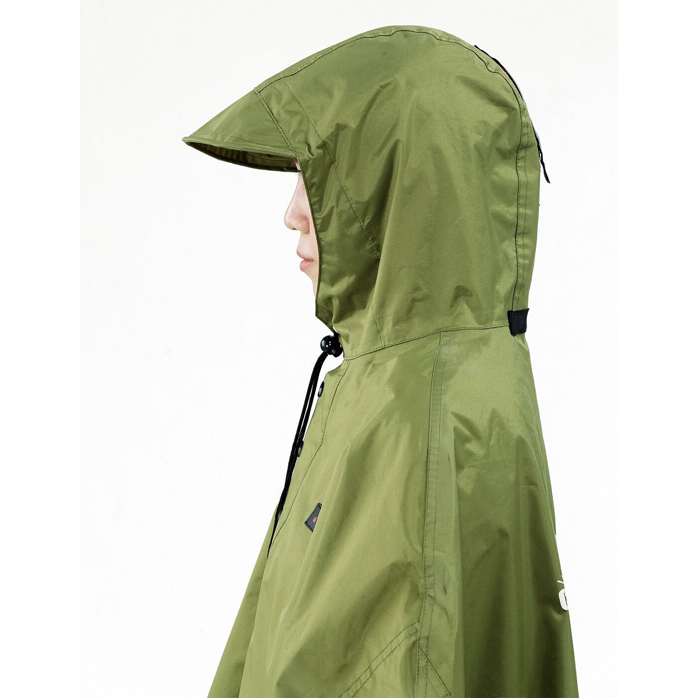 フェリシモの雑貨Kraso［クラソ］|雨をガード！ひざがぬれにくい　自転車レインポンチョ〈ヘルメット対応〉|〈side〉