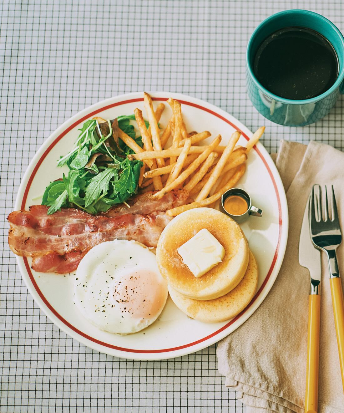 フェリシモの雑貨Kraso［クラソ］|電子レンジで焼きメニュー　目玉焼きも簡単レンジグリル|アメリカンスタイルな朝食はいかが？