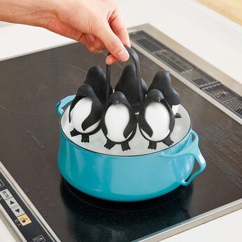 フェリシモの雑貨 クラソ | 冷蔵庫を開けたらそこは南極ペンギンエッグホルダー