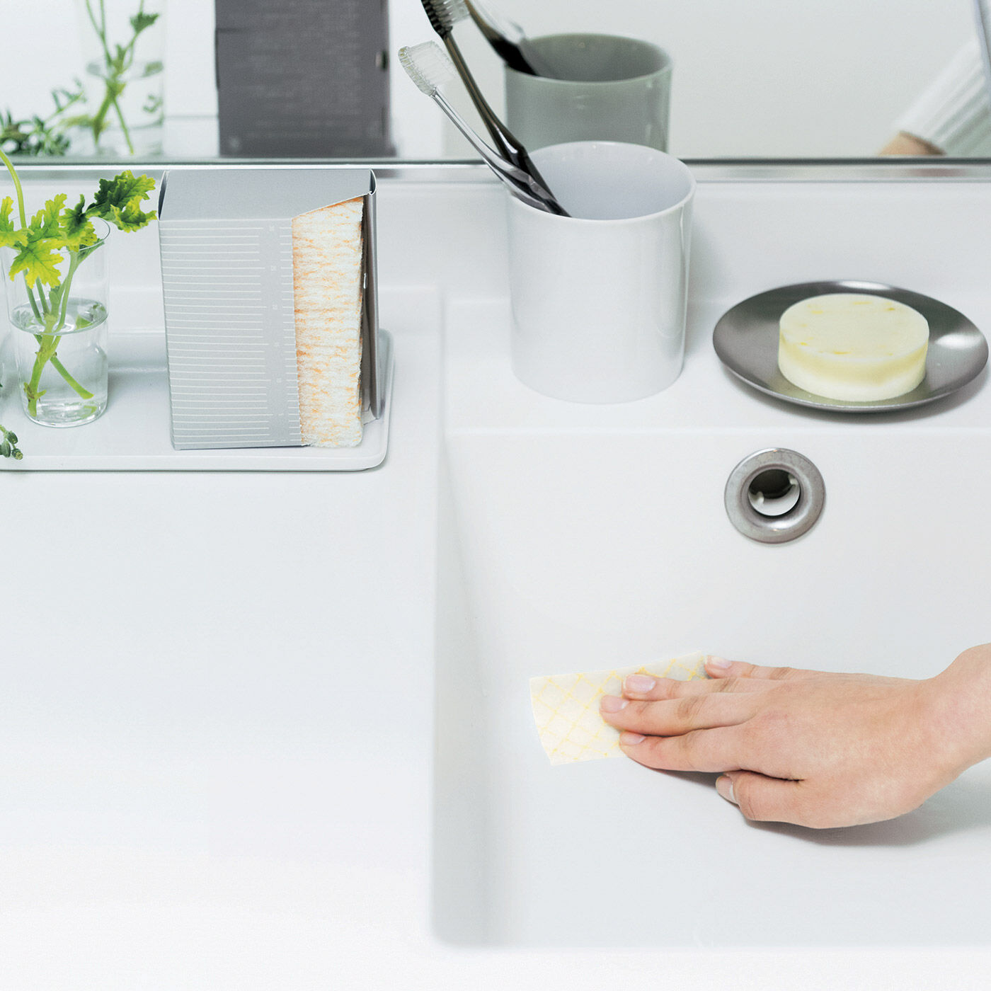 フェリシモの雑貨Kraso|1/d for Washstand 洗面台用ミニワイプの会|歯みがきついでのひとふきで気持ちよさ続く洗面台