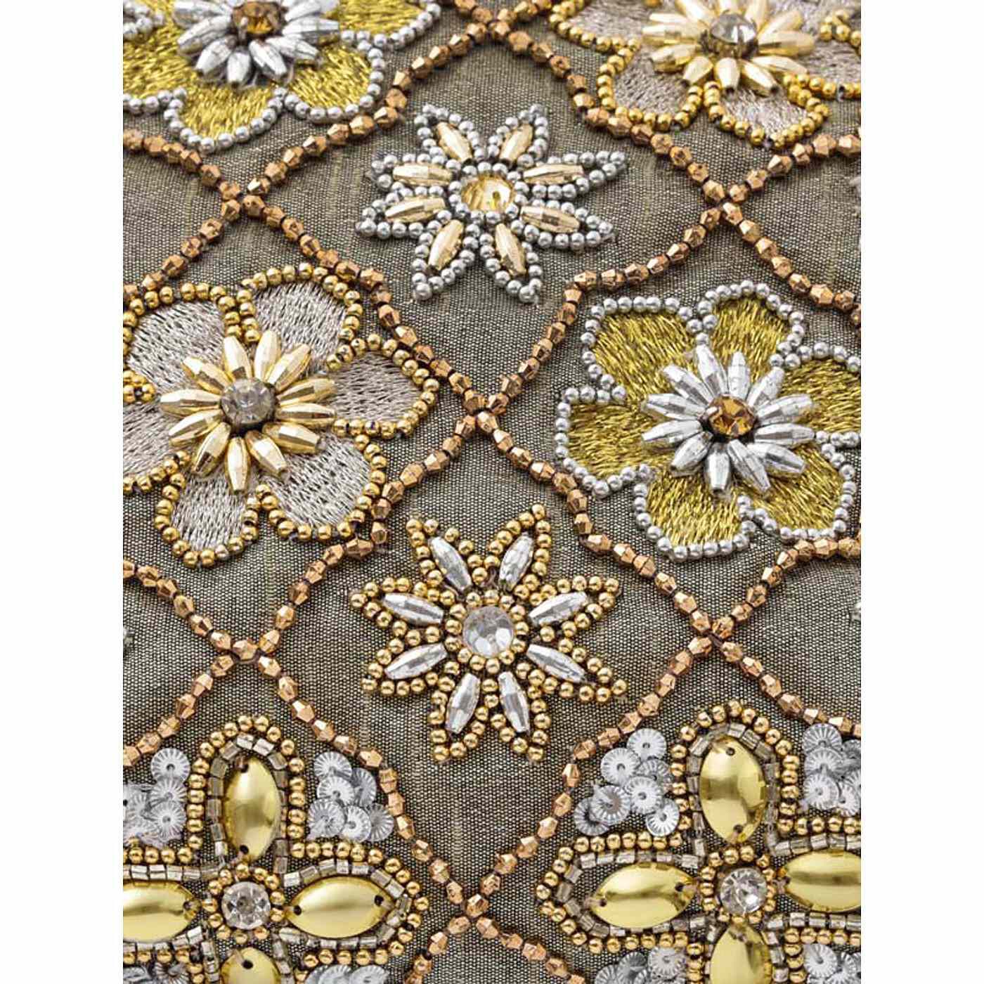 フェリシモの雑貨 Kraso|ビーズ刺しゅうポーチ〈セージ〉