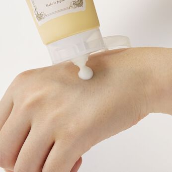 フェリシモの雑貨 Kraso | アンティーム　ホワイトクリーム無香100g
