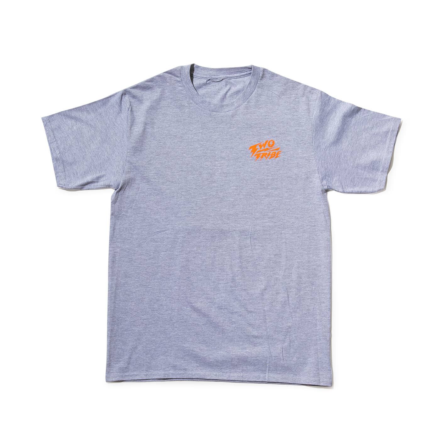フェリシモの雑貨 Kraso|よしもとコラボ　おしゃれ着万歳Tシャツ〈ツートライブ〉|胸もとにさりげないロゴ。