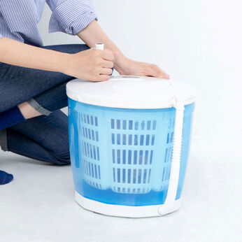 フェリシモの雑貨 Kraso | 【大物配送】手動洗濯＆脱水機　エコスピンＷ