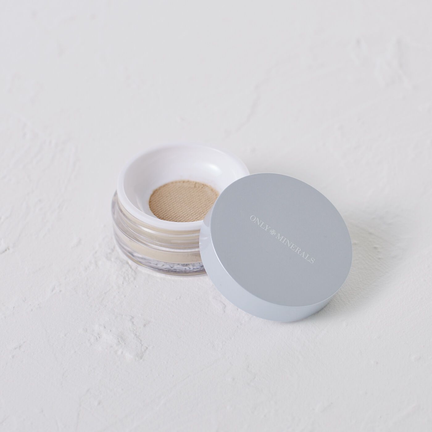 オンリーミネラル 薬用ホワイトニングファンデーション SPF50+
