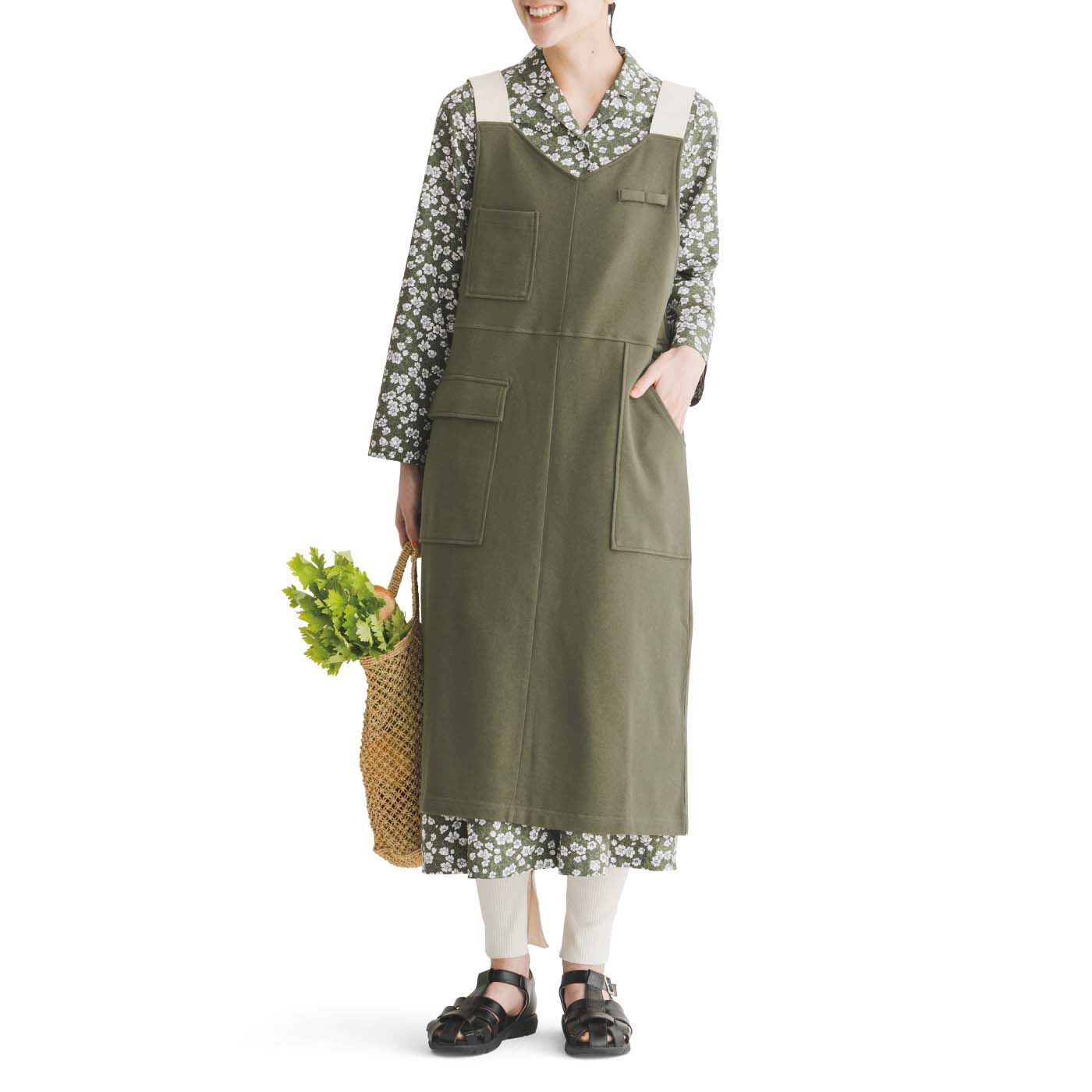 フェリシモの雑貨 Kraso|UP.de　着られるバッグ 身軽にお出かけポケットいっぱいカットソーサロペットスカートの会|ワンピを合わせて女性らしく