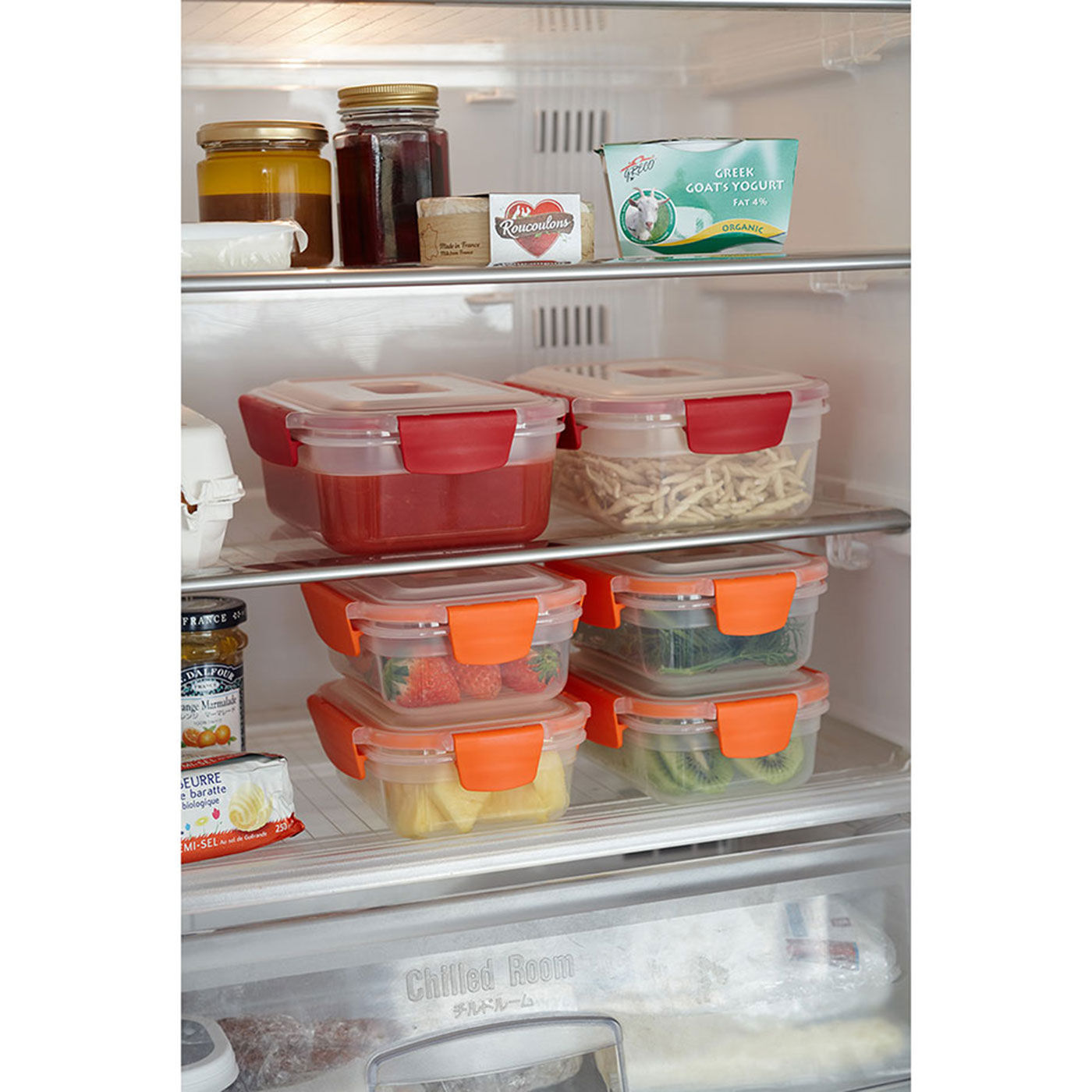 フェリシモの雑貨 クラソ|ジョセフジョセフ 重ねて収納できるのが便利な ネストロック５サイズセット|ふたをして容器を重ねると、底部とふたの上部がほどよい凹凸でずれ落ちにくく、冷蔵庫内での食品保存などに便利です。