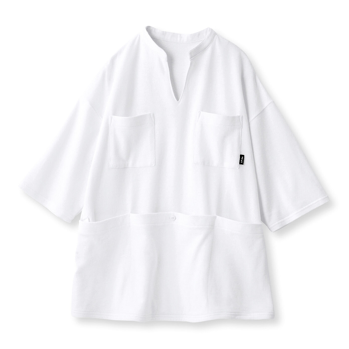 フェリシモの雑貨 Kraso|UP.de　着られるバッグ Tシャツ感覚なのにきれい見えする ポケットいっぱい てぶらなカットソースキッパーシャツの会|〈オフホワイト〉