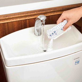 フェリシモの雑貨 Kraso | 週1回入れるだけの トイレタンククリーナー