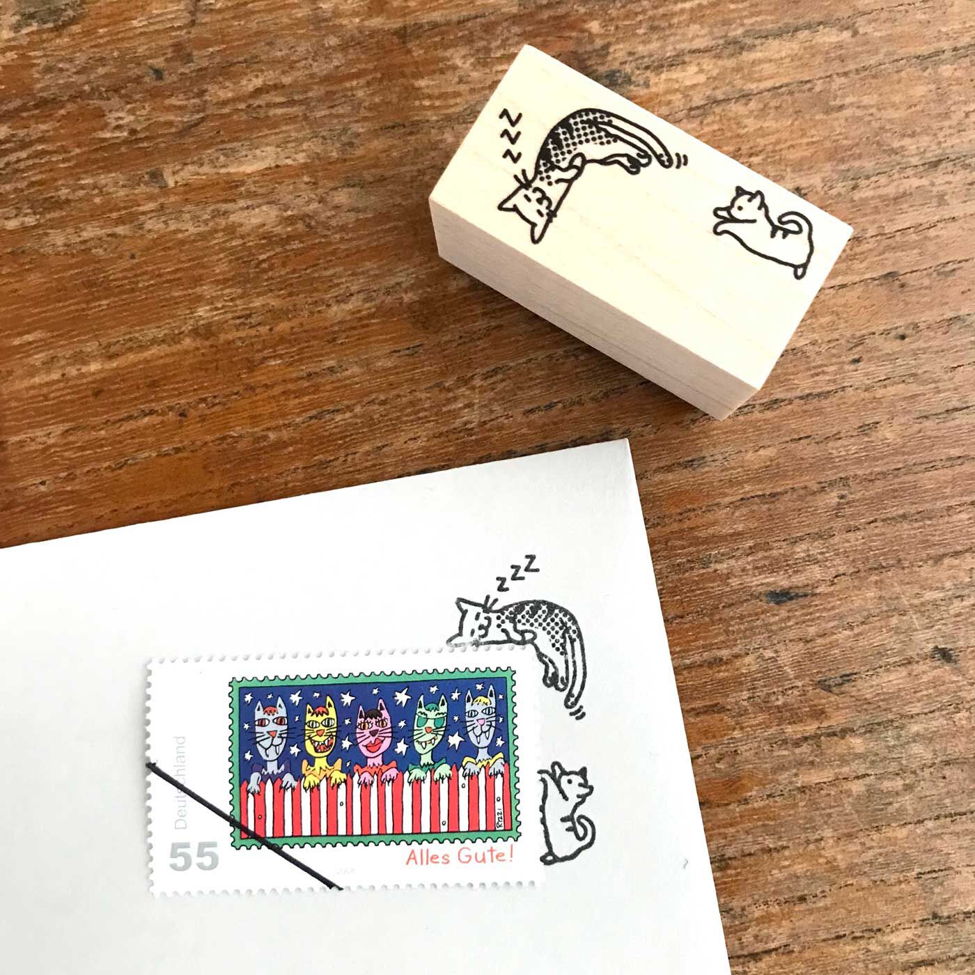 フェリシモの雑貨 Kraso|手紙に物語を添える「切手のこびと」|お申込みタイプ1：すやすや子猫