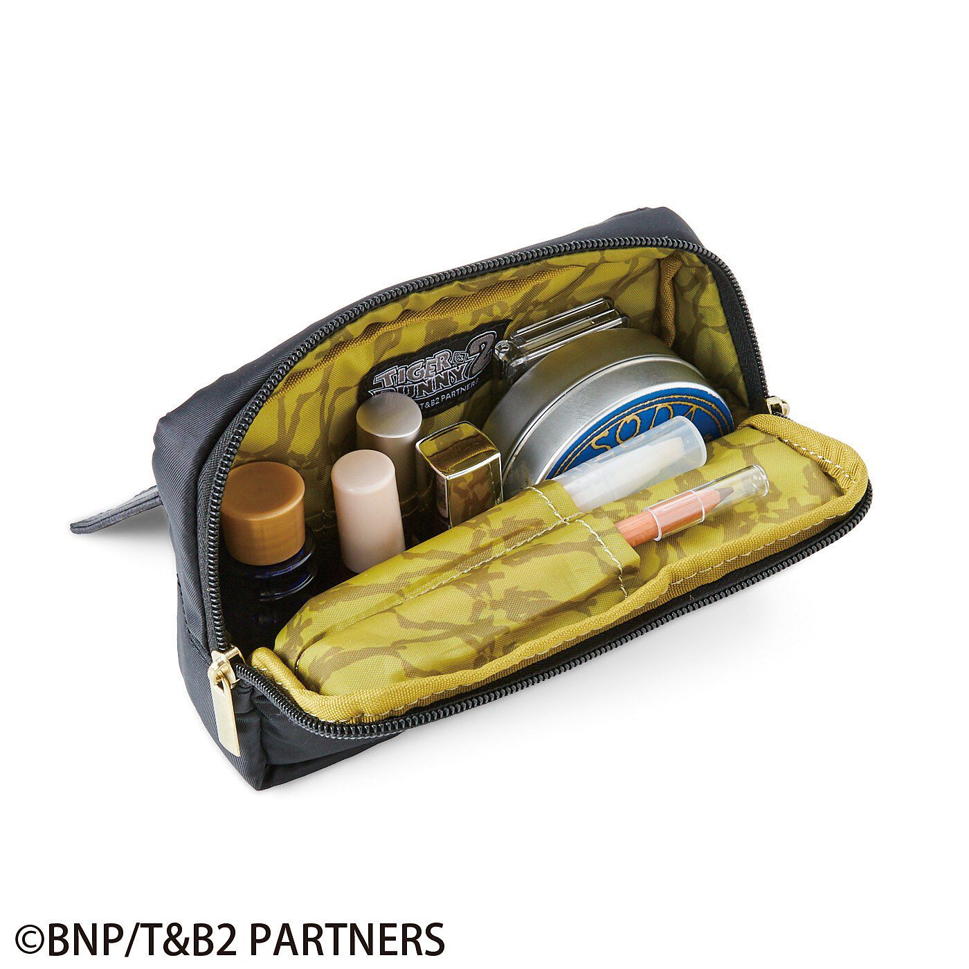 フェリシモの雑貨 Kraso|『TIGER ＆ BUNNY 2』　ミラー付きドレッサーポーチ|中に入れる物を分けて収納しやすいポケット付き。