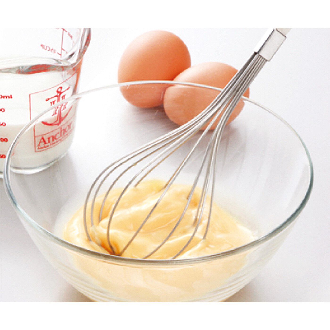フェリシモの雑貨 Kraso|4分で完成！　電子レンジでしっとり フレンチトーストメーカー|How To Use　1．卵液を作ります。