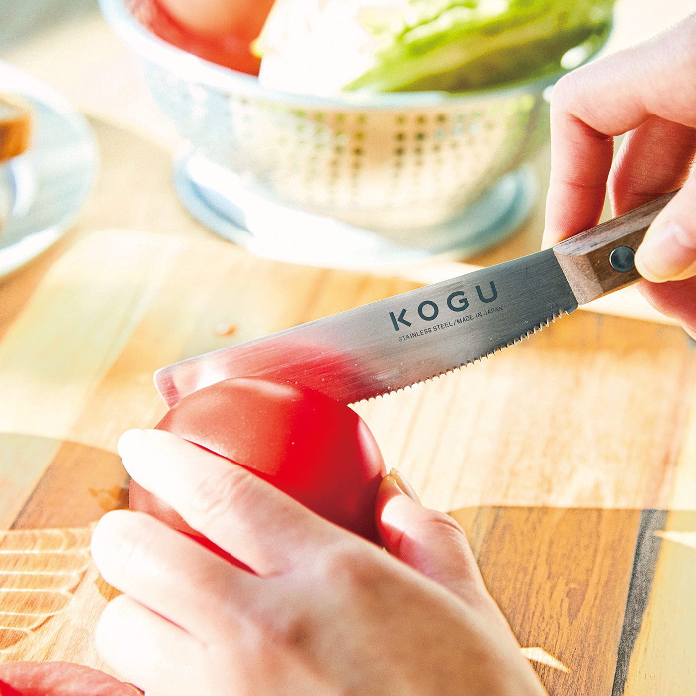 フェリシモの雑貨 Kraso|切ったり塗ったりがこれひとつ　刃がしなるから使いやすい　スパチュラナイフ|ギザ刃で切れ味もgood！