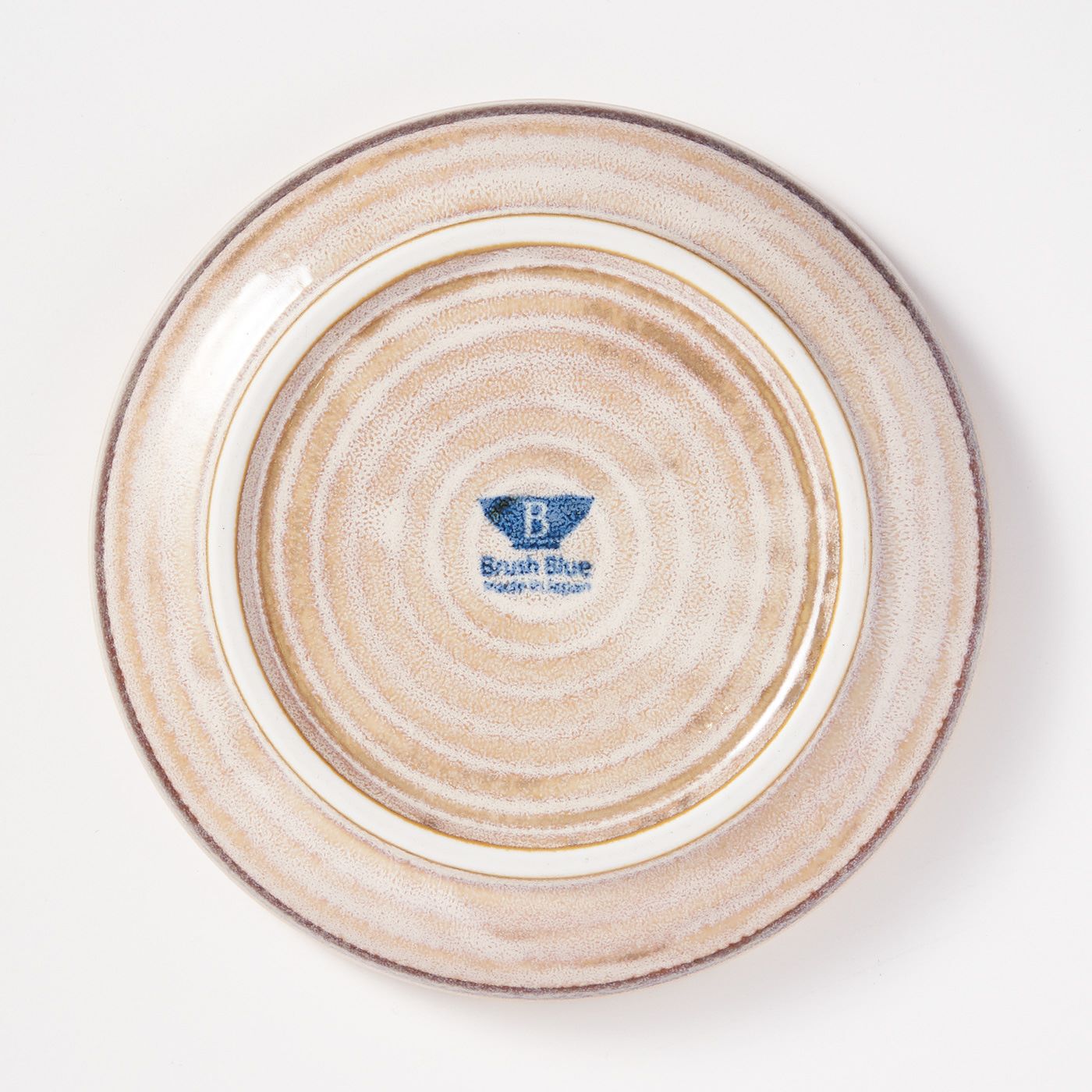 フェリシモの雑貨Kraso［クラソ］|食卓を彩る和の器　日常に寄り添う美濃焼のパスタボウルの会|底部まで釉薬（ゆうやく）の深い味わいを感じられます。
