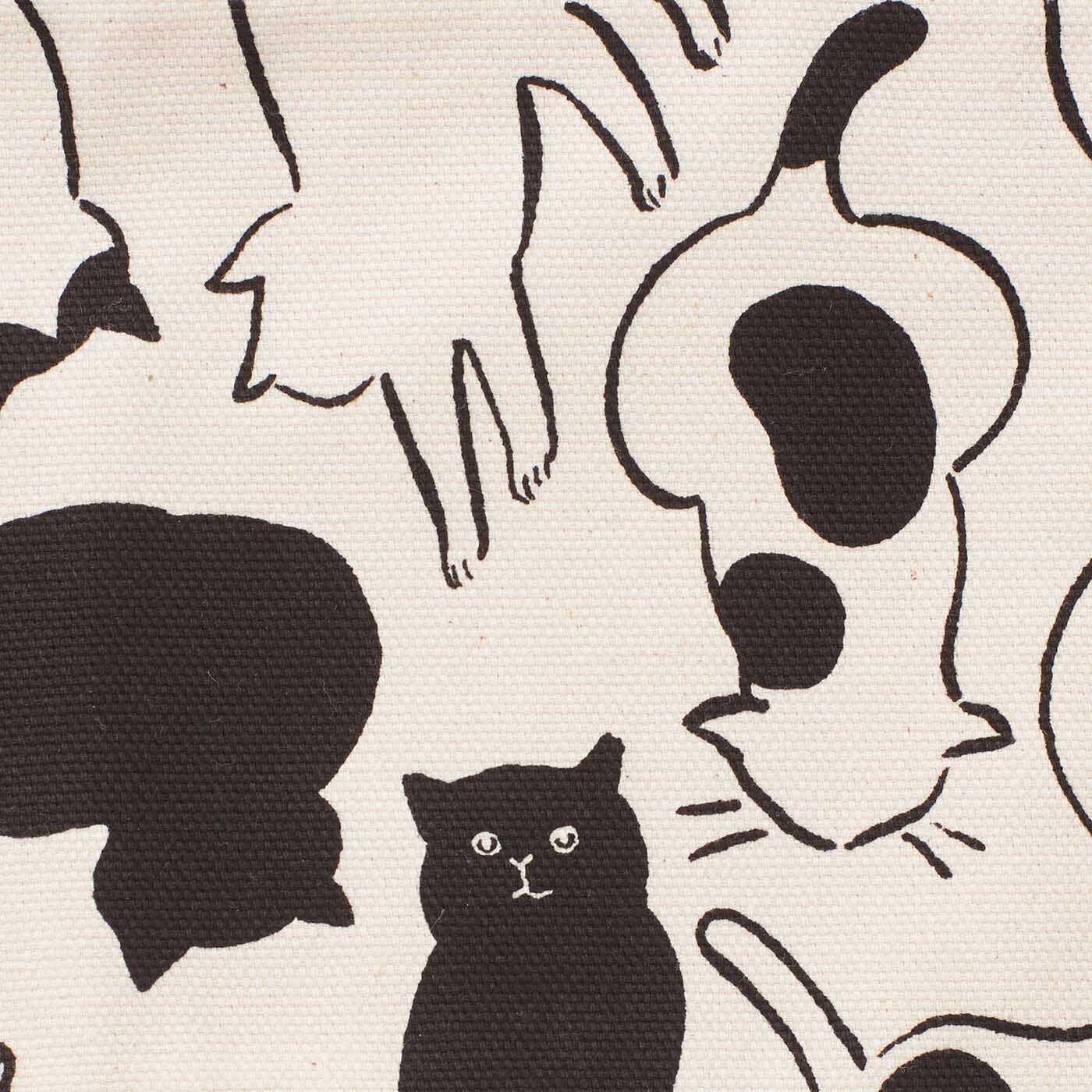 フェリシモの雑貨Kraso|猫部×クリエイティブガール　ごろごろ猫抱っこひも ウラ|クリエイティブガールズの山中玲奈さんが描きおろしてくださったかわいい子猫柄。