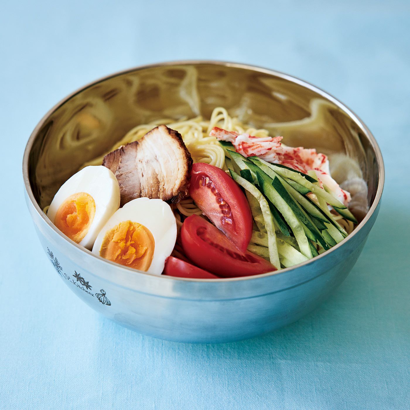 フェリシモの雑貨Kraso［クラソ］|エスキューブキッチンズ　料理の温度を伝えにくく　器のあちちや結露知らず　中空2重ステンレスボウルの会