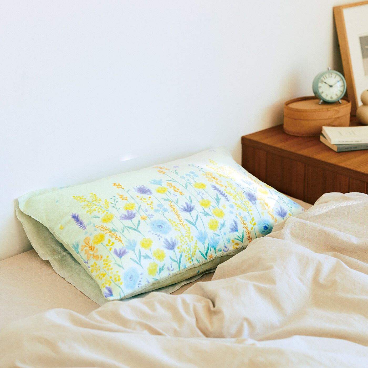 フェリシモの雑貨 Kraso|クーフゥ　枕のサイズに合わせて巻いて使える　素肌にうれしい　ダブルガーゼのラップ枕カバー
