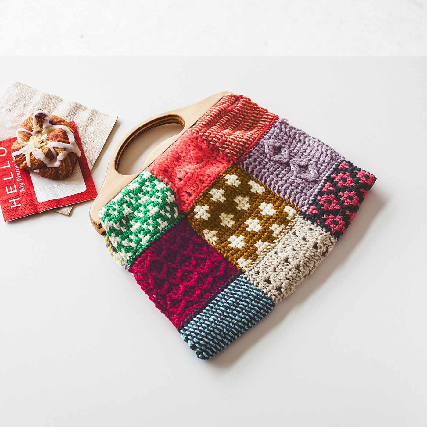 クチュリエ|ぽってり編み地がなつかしいアフガン編みのサンプラーの会|18枚でバッグに。