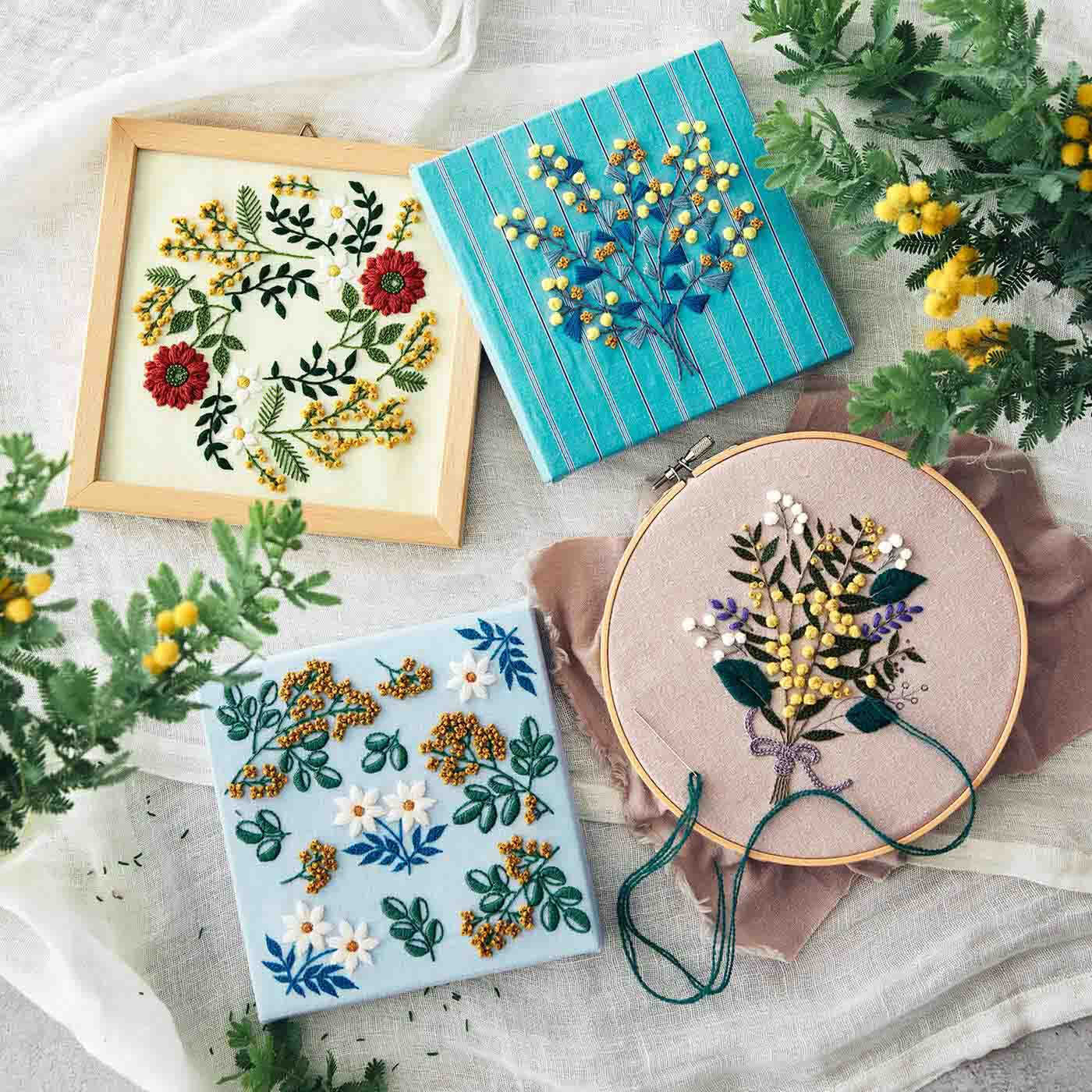 アンティークキルトで贅沢布リース両面♡ 限定１個ハンドメイド·͜· ♡ フェリシモの雑貨 Kraso[クラソ]の手づくり｜アイテムで探す