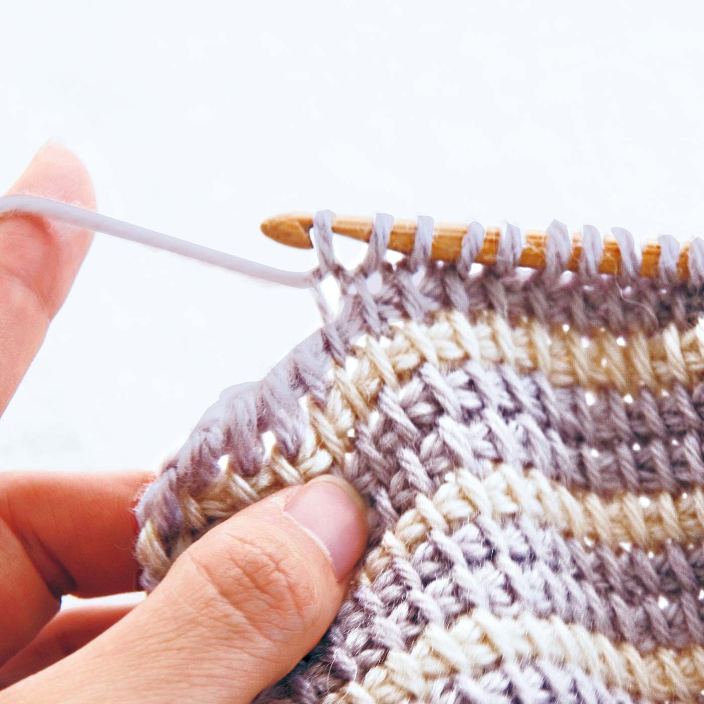 Couturier|ぽってり編み地がなつかしいアフガン編みのサンプラーの会|これを繰り返しながらモチーフを編みます。