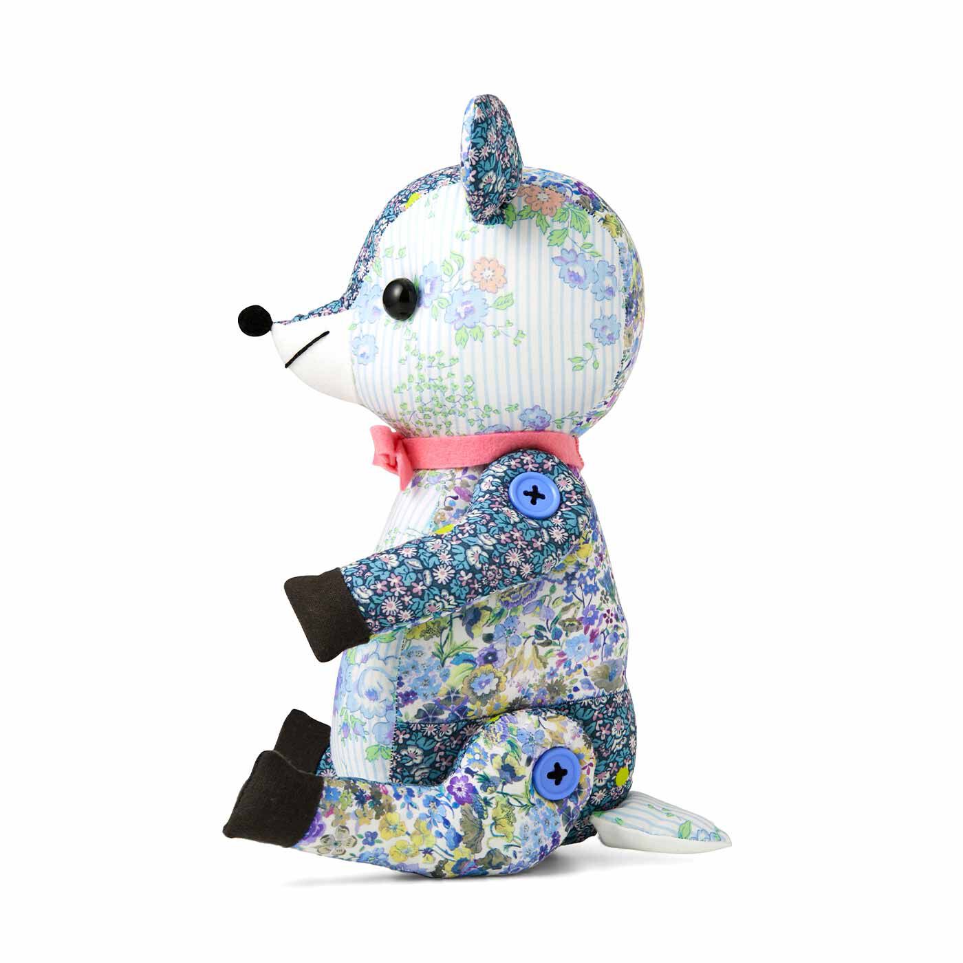 Couturier[クチュリエ]|ハッピートイズ パッチワーク つぶらな瞳のこじかちゃん「リバティ・ファブリックス」材料セット〈ブルー〉
